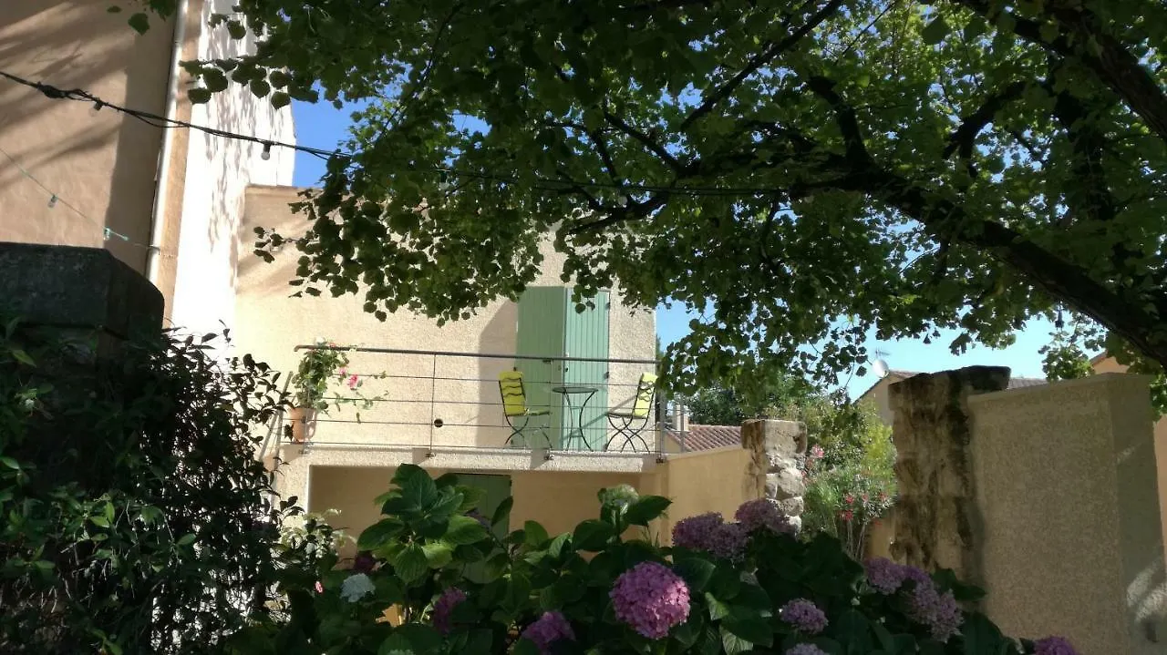 Berne &Michel Bed & Breakfast Avignon 0*,  France